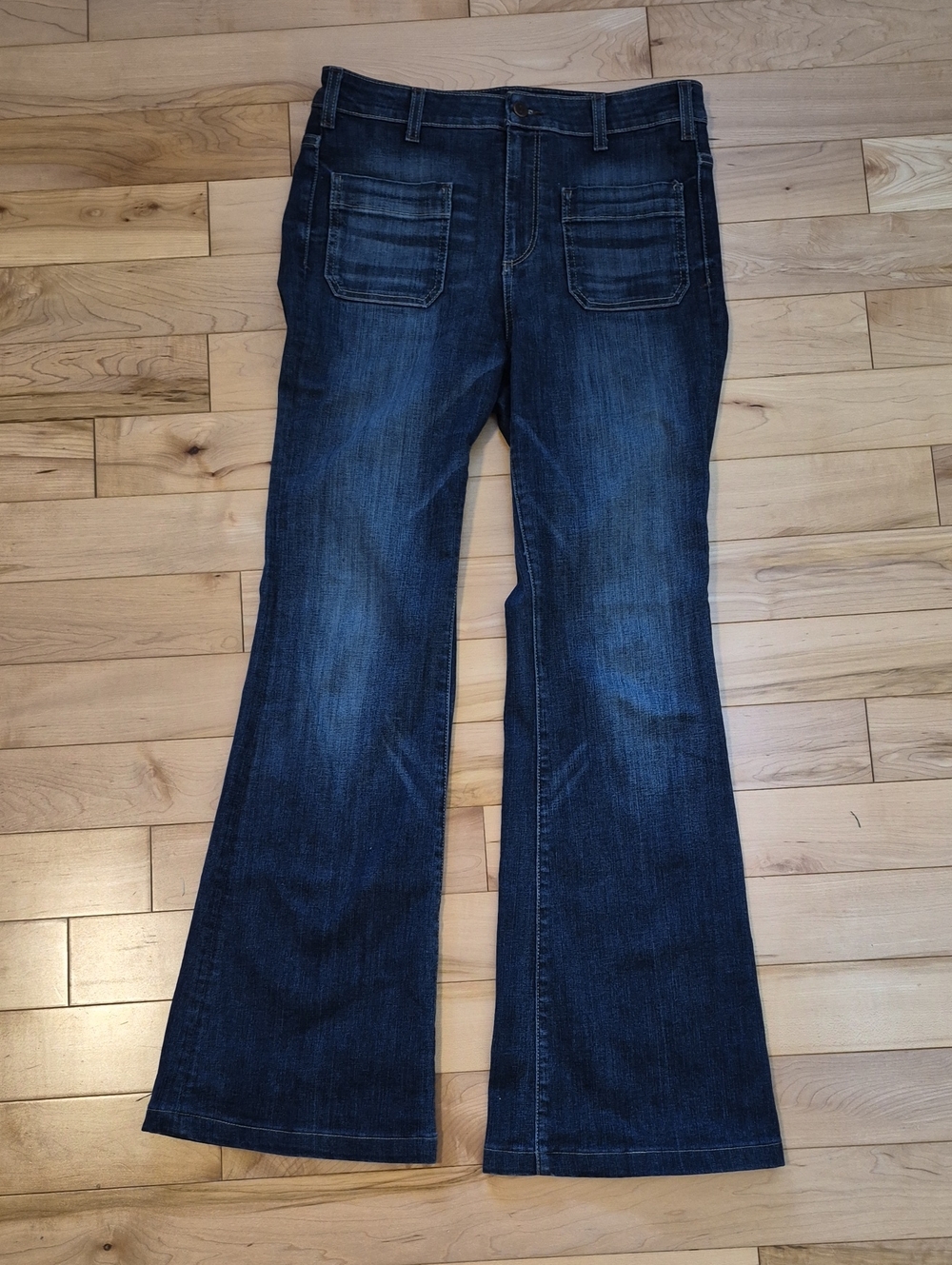 Pilcro and the Letterpress Women's Size 30 Dark Blue Flare Jeans